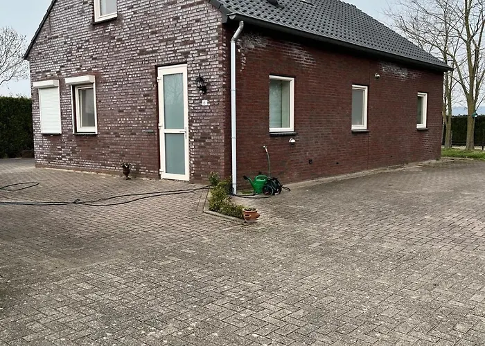 Semesterbostad B&k Het Hoenveld *